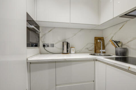 PrincesGate69-70,...