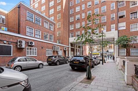 Studio flat on Edgware Road, Bayswater, London, W2, £1,600/mo