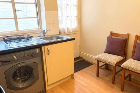 LANSDOWNE HOUSE, TOWN CENTRE photo 5