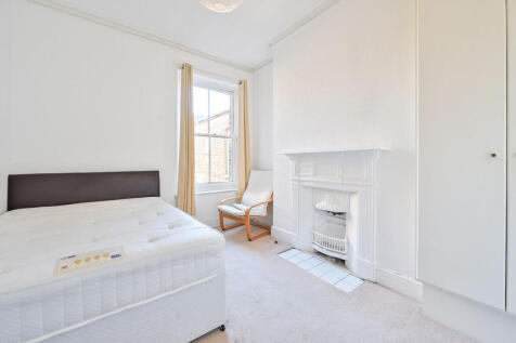 2-bed flat on Mowll Street, SW9, Oval, London, SW9, £2,600/mo