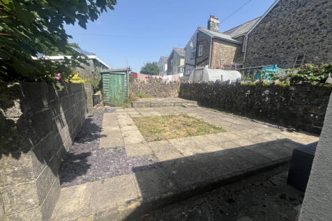 Rear Courtyard