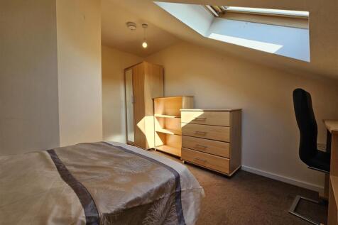 Room 4, F33, The Forum - Undressed.jpg