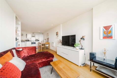 Living Area/Kitchen