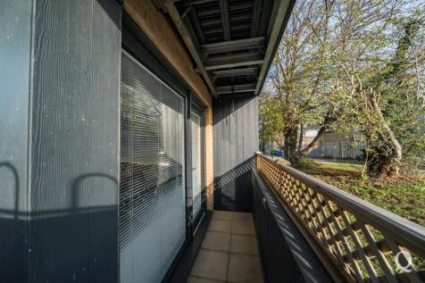 0b9f1bb9-3acf-4ed...