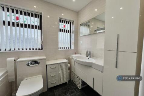 Lawrence Avenue, Peterborough, PE7 photo 3