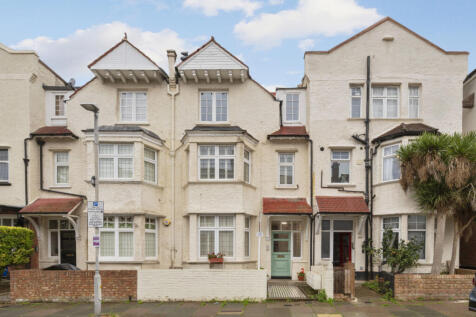2-bed flat on Guilford Avenue, Surbiton, KT5, £2,000/mo