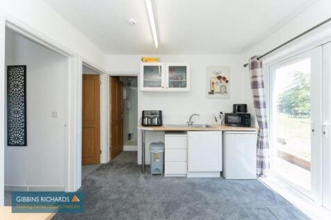 Annexe - Sitting/Kitchen