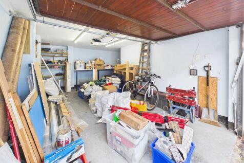 4 - Garage in Cotham.jpg