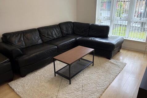 3 Westercraigs Court, Dennistoun, Glasgow photo 3