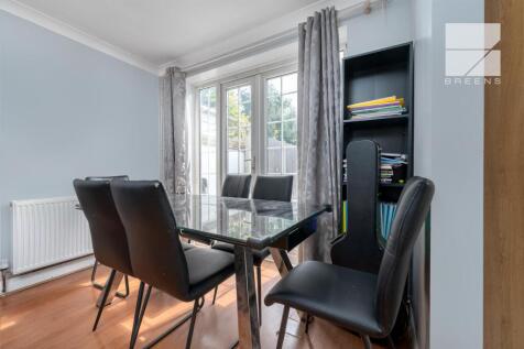 31 Ropers Avenue_0010.jpg