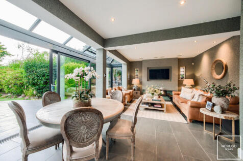 5 bed, 4 bath Detached in Birmingham - Photo 5