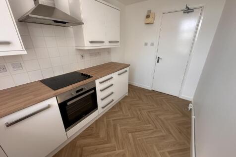 Rowlinson Court, Heathley Park Drive, Leicester photo 5