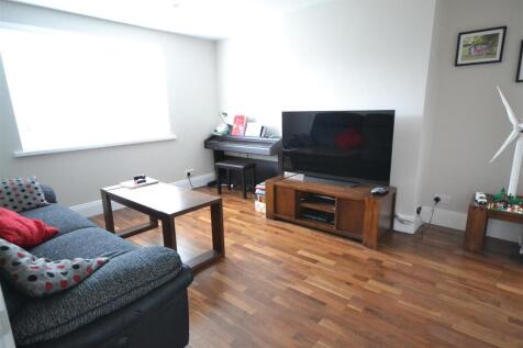 29 Gonville Ave - Lounge 2.JPG