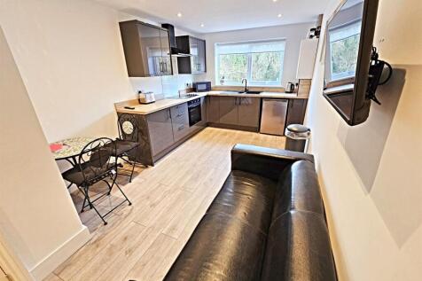 Open Plan Lounge/Kitchen