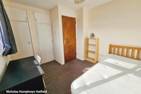 Martin Close, Hatfield, AL10 photo 5