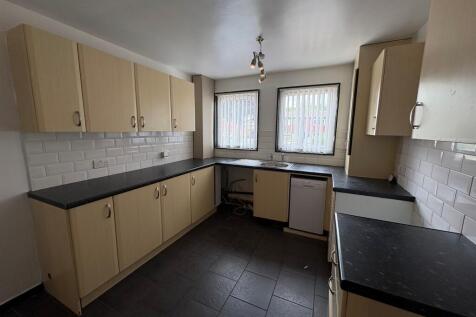 Liskeard Close, Runcorn, Cheshire, WA7 photo 4