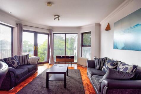 living area.jpg