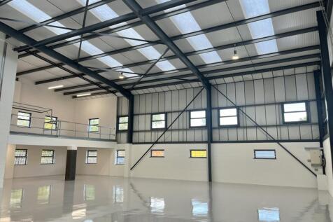 8 Airlinks Main 2.jpg