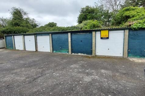 Garage 7 Stansted Crescent, Albany Park, Bexley, Kent, DA5 3HZ