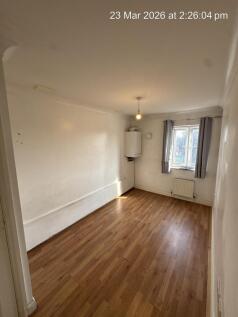 2 Bed Flat to Let - Eldridge Court, St Marks Plac