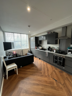 2-bed house on Devonshire House, Loughborough, £1,564/mo