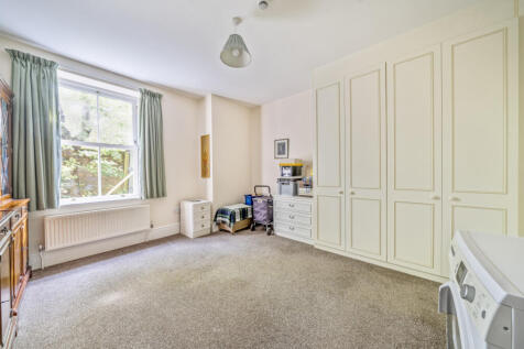 1346548-12-68c295...