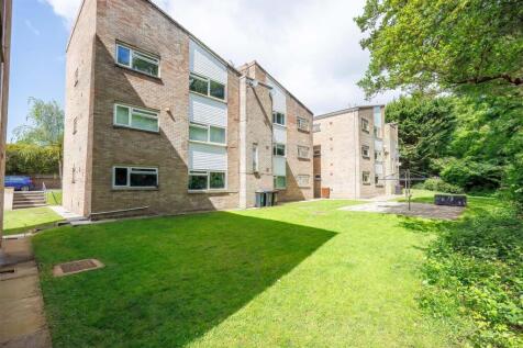 Woodside Court, Lisvane, Cardiff photo 4