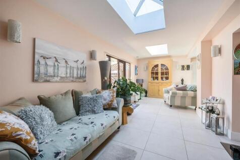 Reception Room (Annexe).jpg