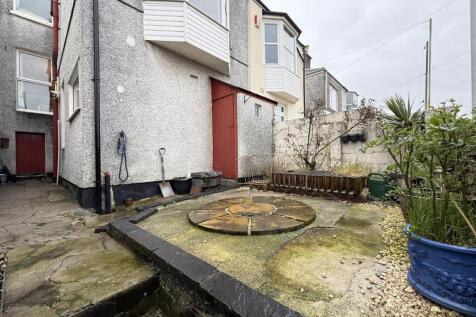 Station Road 85 - Courtyard 2.jpg