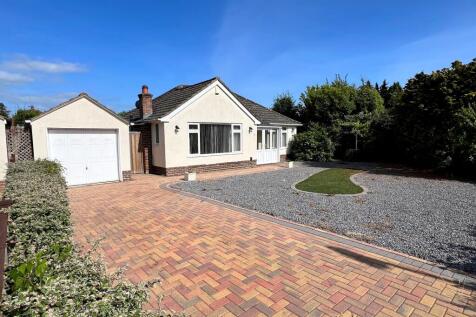 New Milton, BH25 - property photo
