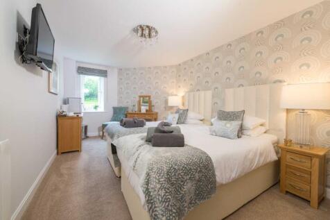 Chesterton Court, Ilkley - Guest Suite