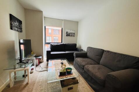 Very well presented a apartment in Adelphi Wharf