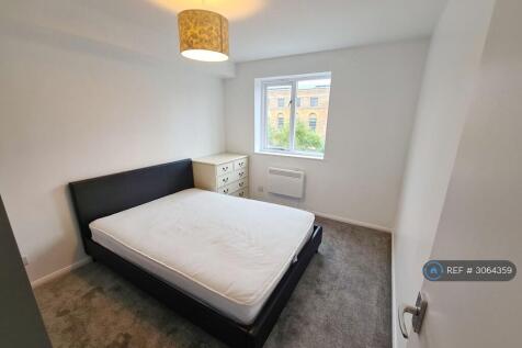 Ruston Road, London, SE18 photo 3