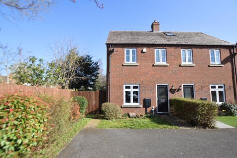 17 Pearmain Close front 2