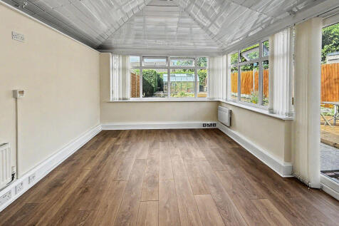 Racecourse Crescent, Monkmoor, Shrewsbury, SY2 5BW photo 4