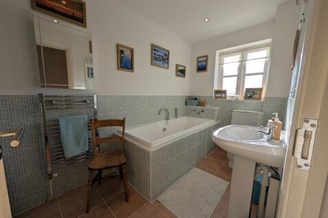 PXL_20251202_1032...