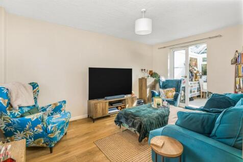 27 Lord Grandison Way, Banbury-6.jpg