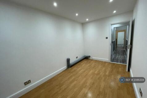 Bedroom 5 - Double Room