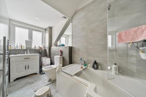 Bathroom - Flat 4