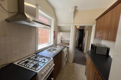 Sirdar Road,  photo 4