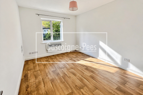 John Austin Close, Kingston Upon Thames, KT2 photo 3