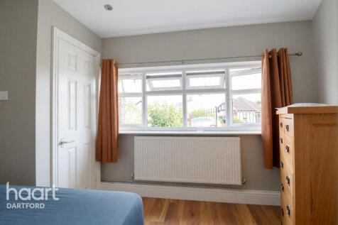 Lingfield Avenue, DARTFORD photo 3