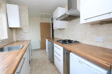Greenfields Way, Horsham, West Sussex photo 4