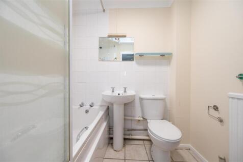 Flat 7 Spencer Close 24 12.jpg