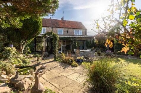 Barnstone House External-8.jpg