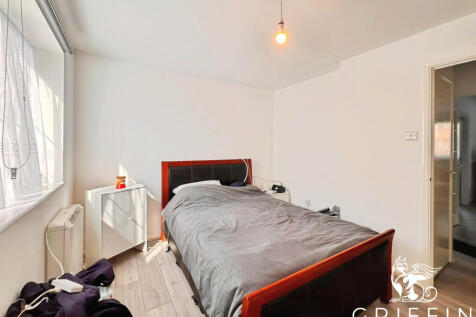 Lewes Close, Grays, RM17 photo 5