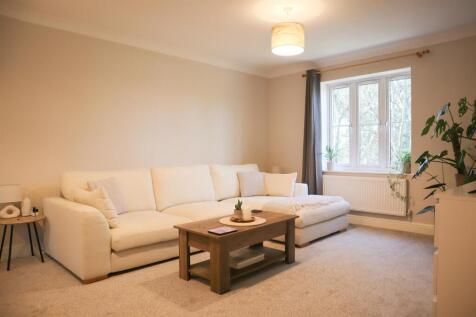 Sitting Room Photo 2