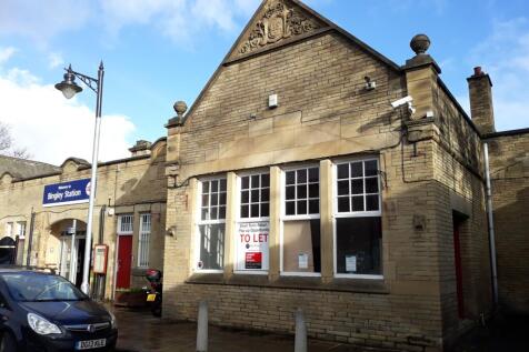 Retail Property (high street) to rent Image 4