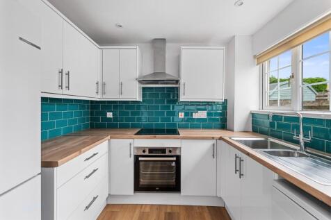 Invergarry Avenue, Deaconsbank, Glasgow, G46 photo 5