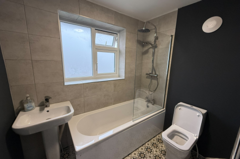 Oldfield Crescent, Chester photo 5